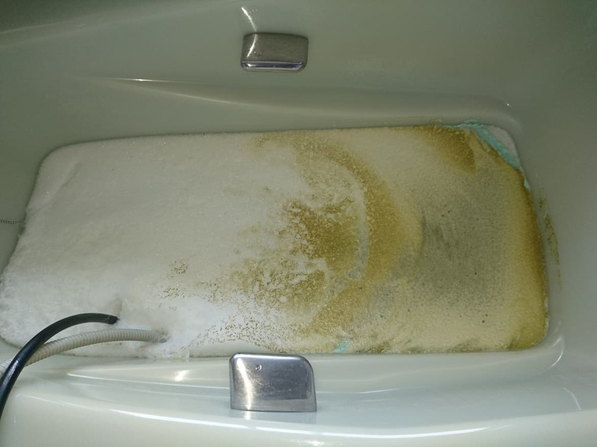 給湯器配管内汚れ１